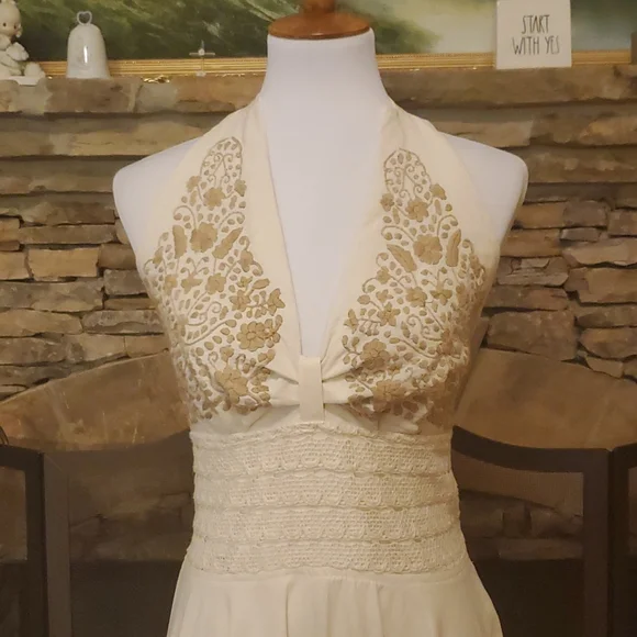 🆕Vintage Embroidered Floral dress - Picture 2 of 8